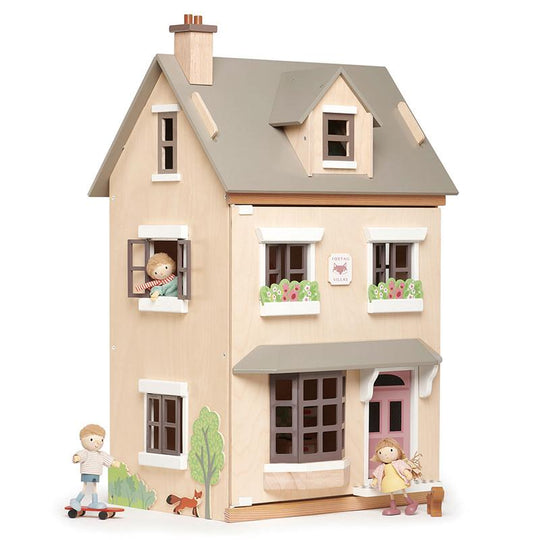 Foxtail Villa Doll House